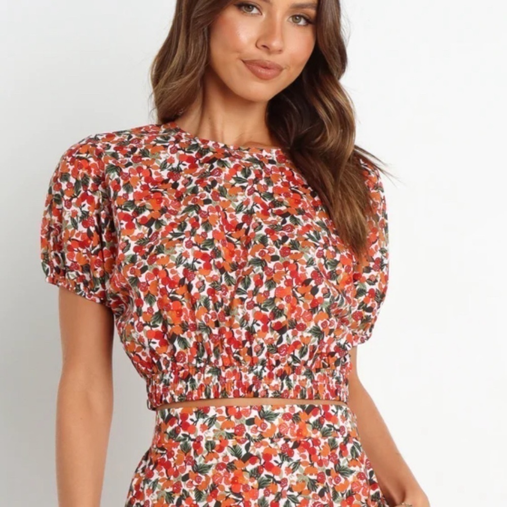 MVN The Label Fruit Print Crop Top